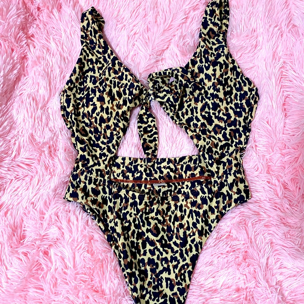 Leopard scoop neck one piece